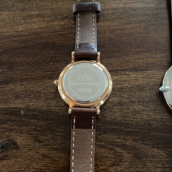 daniel wellington watch and massimo dutti - Picture 5 of 6